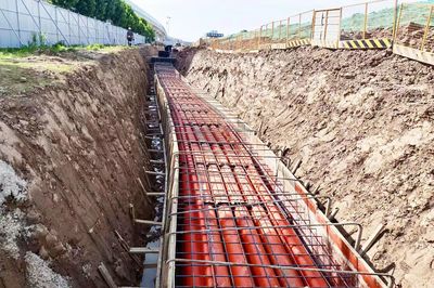 用“掃雷”施工法推進電纜鋪設，二航局助力車谷新能源汽車產業“加速跑”